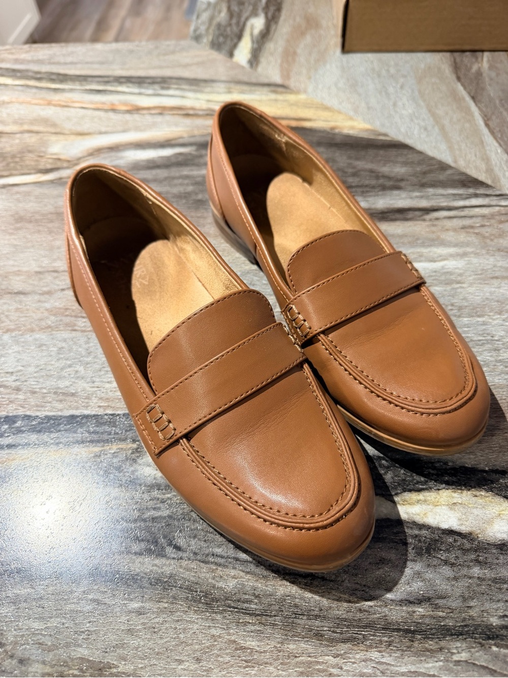Naturalizer Women's Tan Penny Loafers